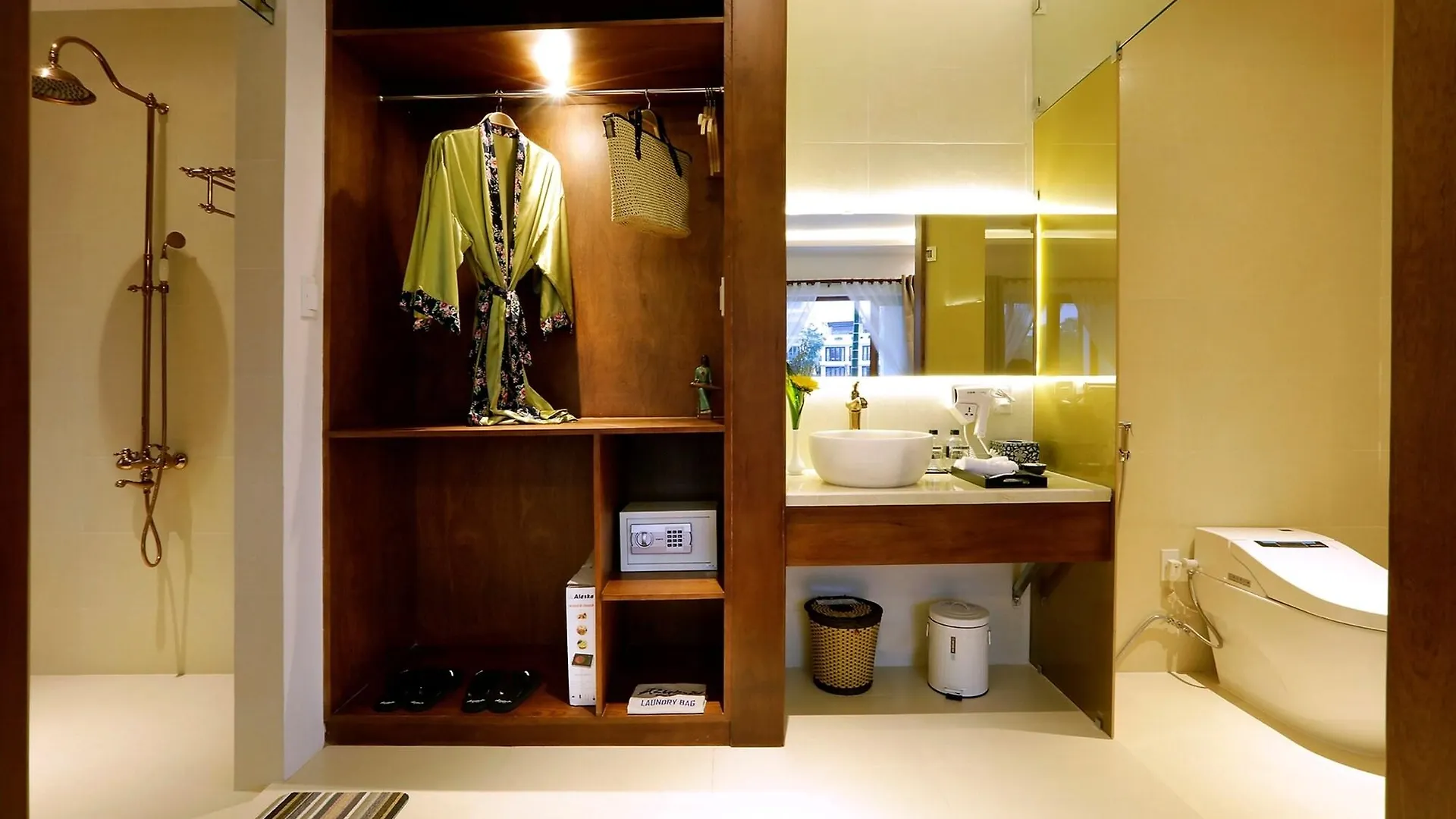 Azumi Hotel Hoi An